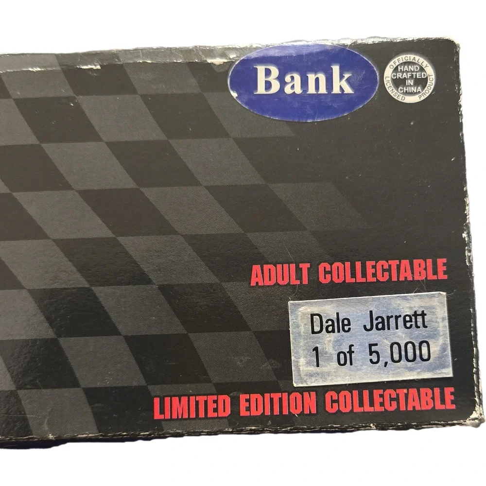 Dale Jarrett #88 Ford Quality Care 1996 Winston Cup Bank 1:24 Ltd Ed